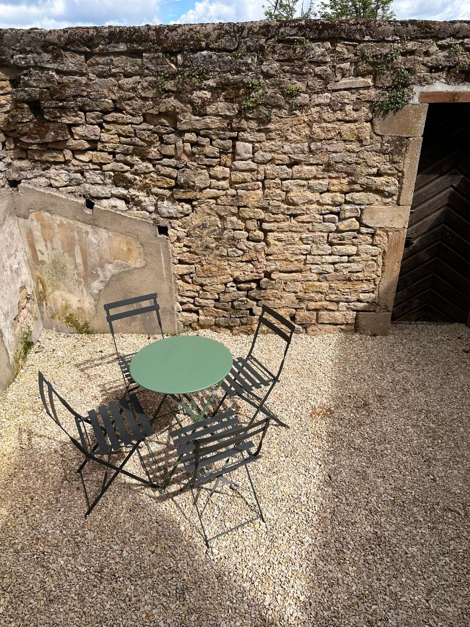 Les Remparts Apartment Langres Exterior photo